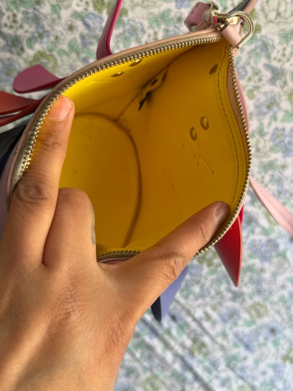 Kate spade parrot crossbody bag - Picture 4 of 6